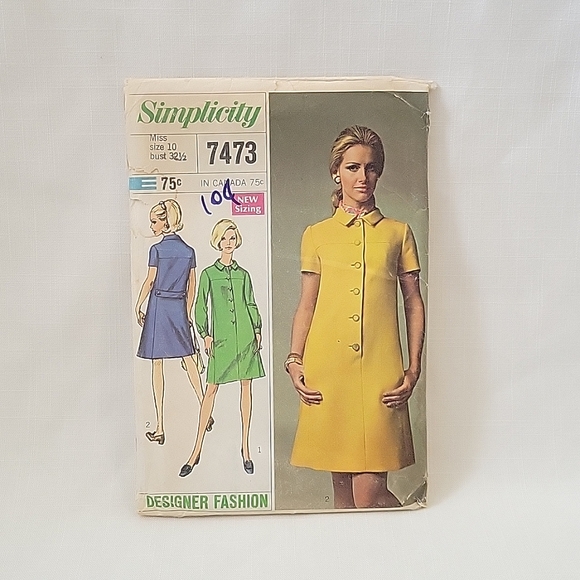 Vintage Simplicity Dress Patterns in Original Packaging 1967 and 1982 - Picture 11 of 12